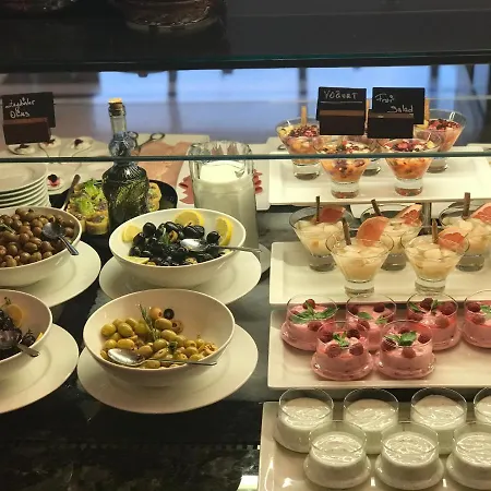 - Centre By Ihg Ξενοδοχείο Προύσα