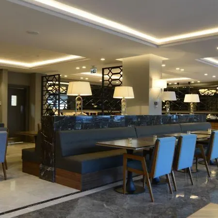 - Centre By Ihg Hotell