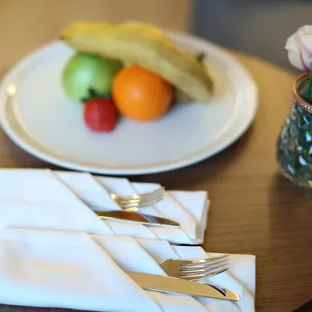 Hotel - Centre By Ihg 4*