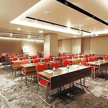- Centre By Ihg Hotel