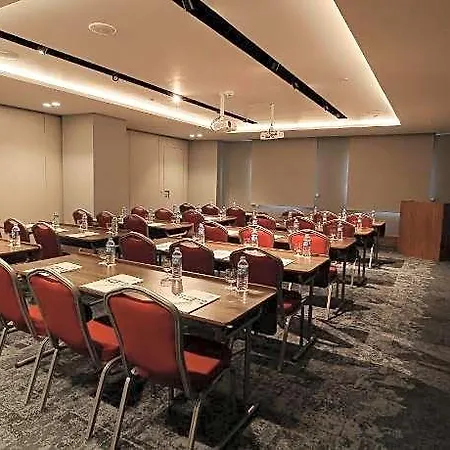 - Centre By Ihg 4*