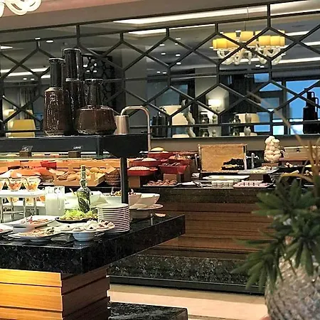 - Centre By Ihg Hotel 4*