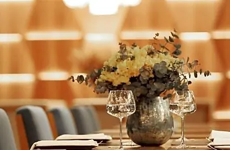 - Centre By Ihg