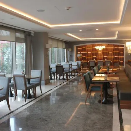 - Centre By Ihg Hotel