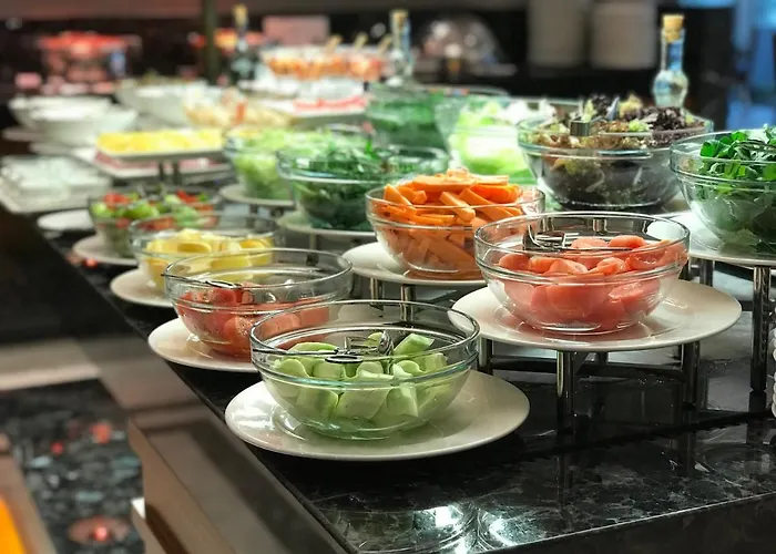 - Centre By Ihg Hotel 4*