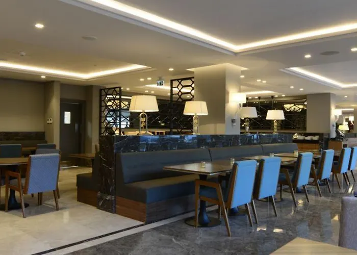 - Centre By Ihg Hotel