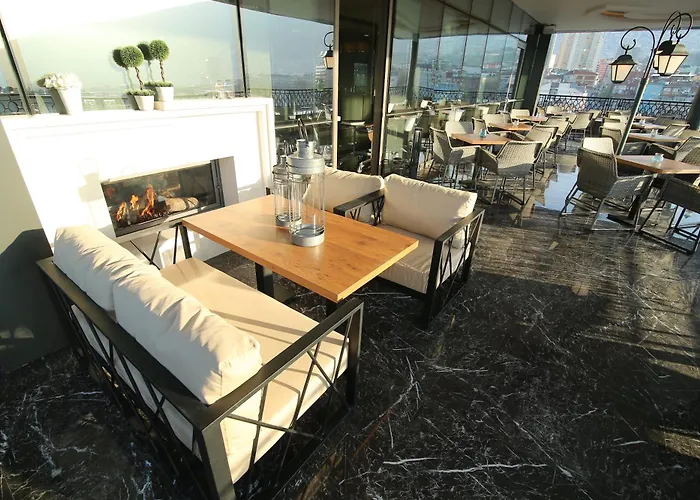 - Centre By Ihg Hotel 4*