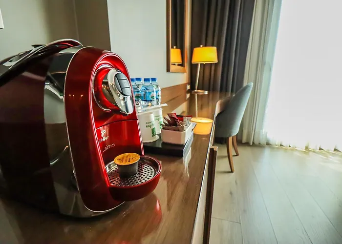 - Centre By Ihg Hotel