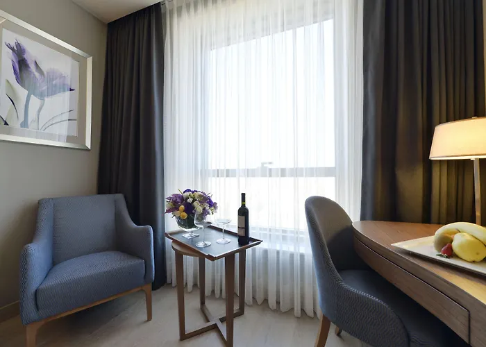 - Centre By Ihg Hotel