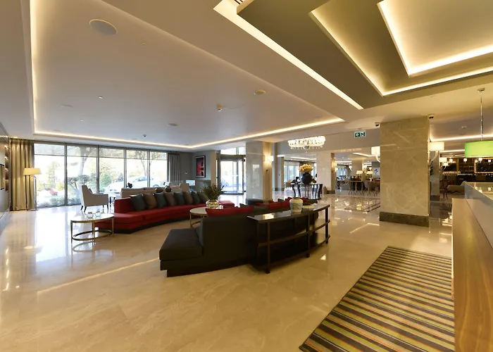 - Centre By Ihg