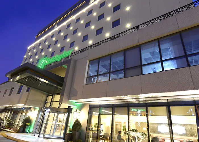 - Centre By Ihg Hotel 4*