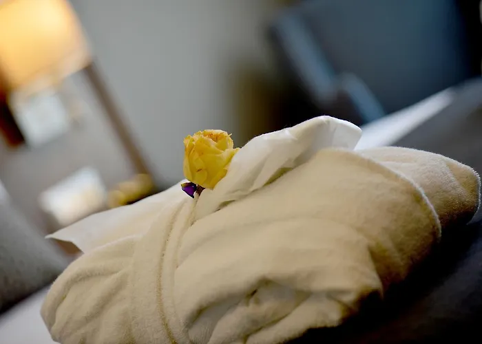 Hotel - Centre By Ihg