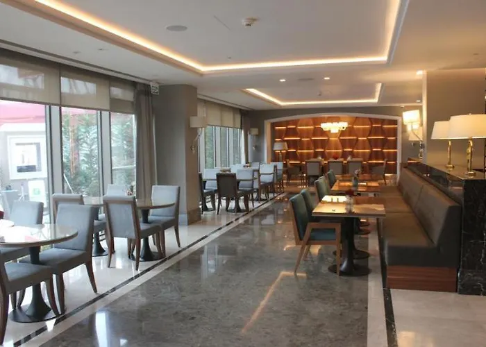 - Centre By Ihg Hotel